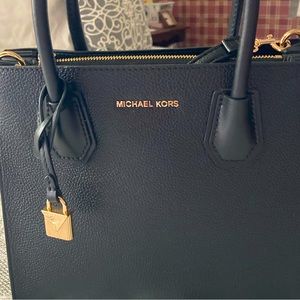 Michael Kors medium tote
